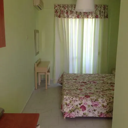 Erato1 Guest house *